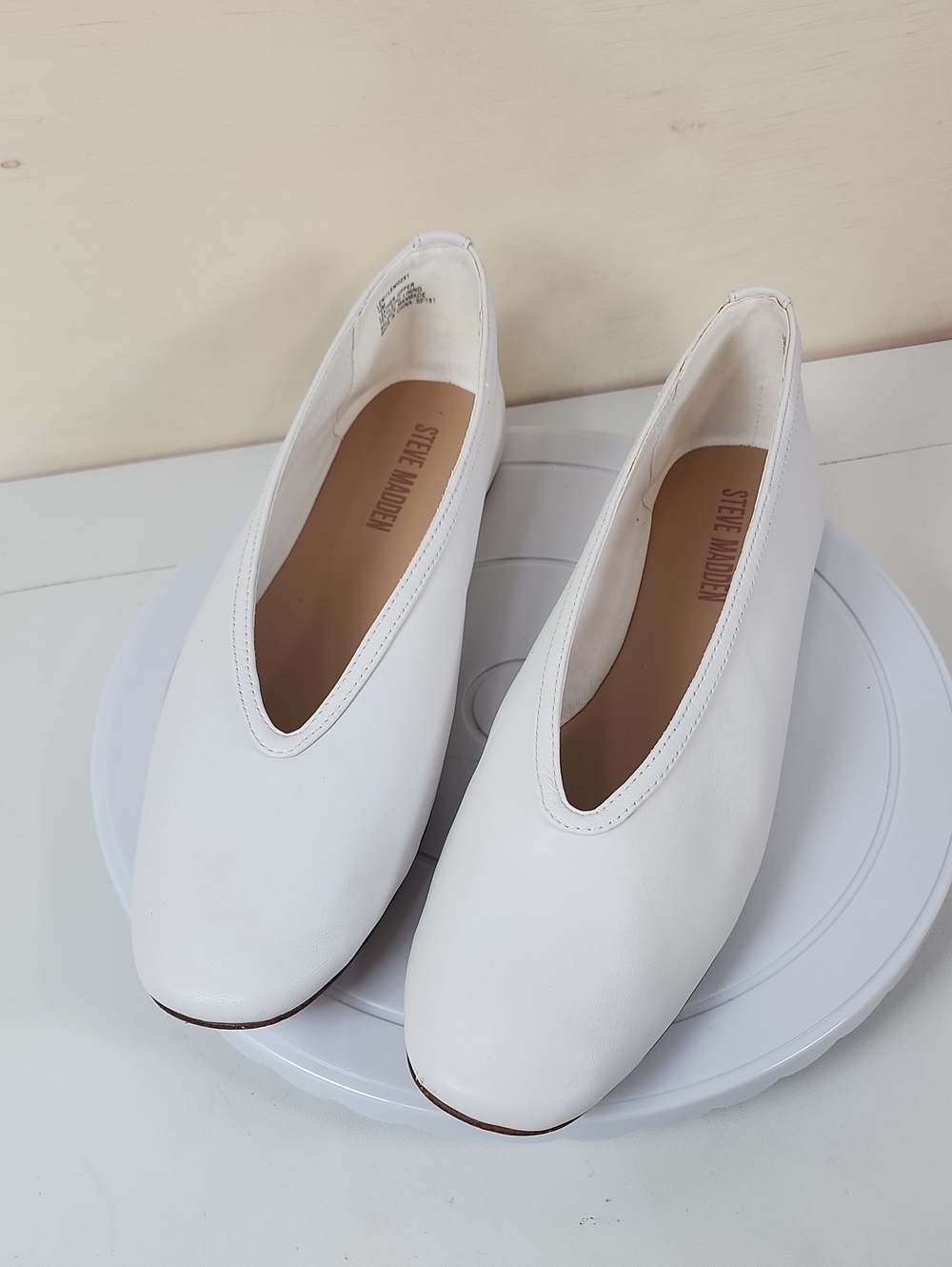 White Steve Madden Leni Flat Size 10